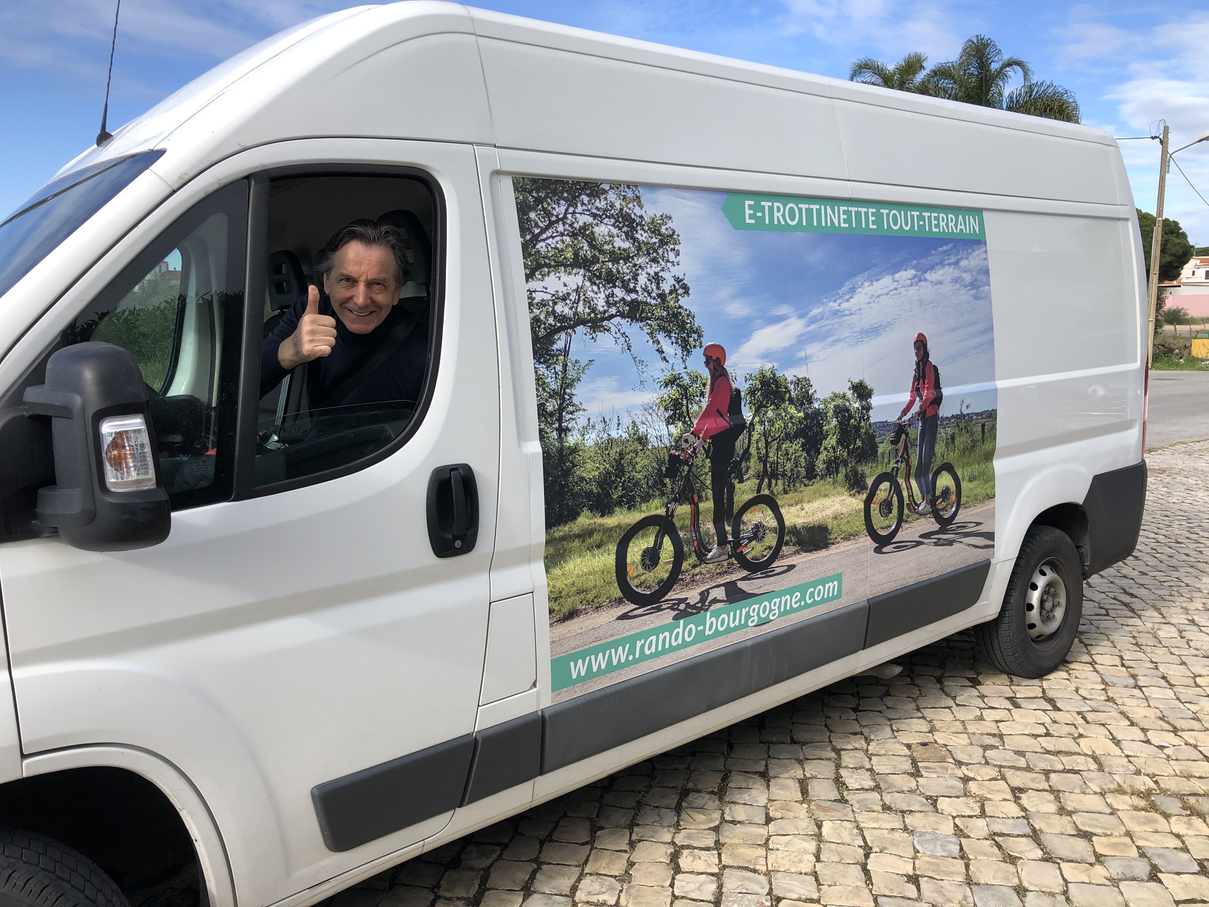 philippe transfert bagages vehicule france a velo